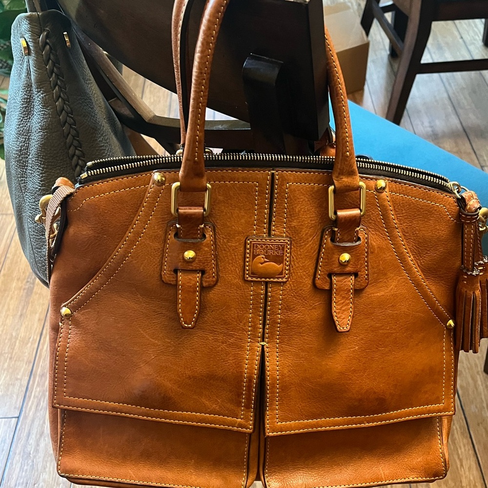 Dooney & Bourke Clayton Florentine leather satchel Natural Color Handbag Purse - Picture 3 of 9